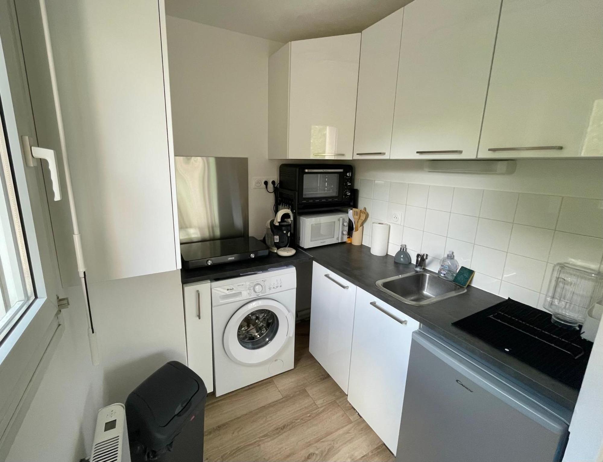 Appartement Avec Loggia Et Parking Prive Louviers Buitenkant foto